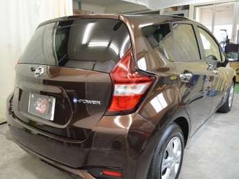 ニッサン・ノートEパワーをコーティング②!!