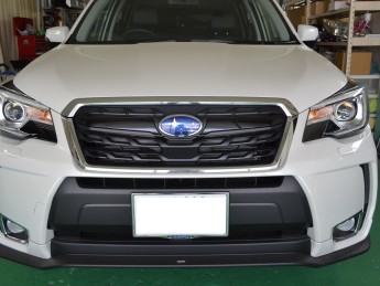 Newフォレスター/ヘッドライトコーティング!!①