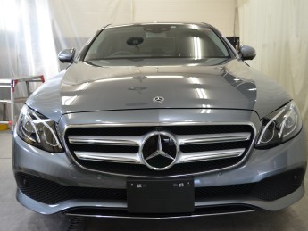 NEWメルセデスベンツE200 / プレミアムコーティング。