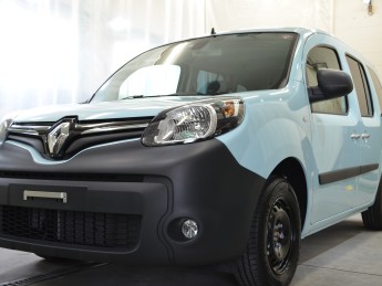 NEWルノー・カングー / ULTIMATEコーティング②。